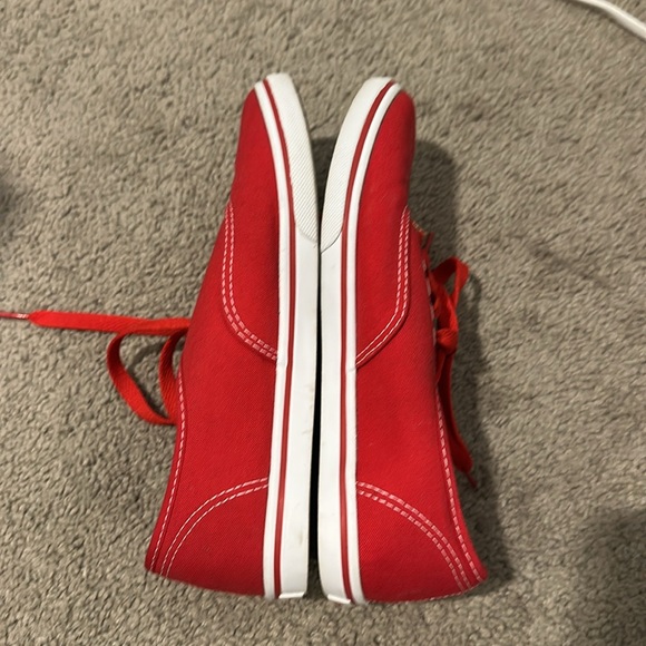 Vans - Picture 4 of 5